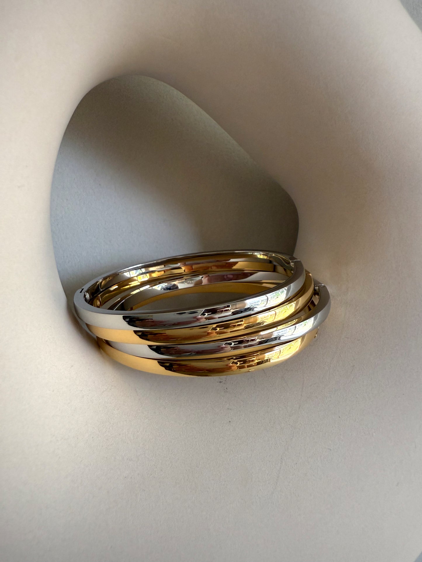 Plain Bangle Bracelet
