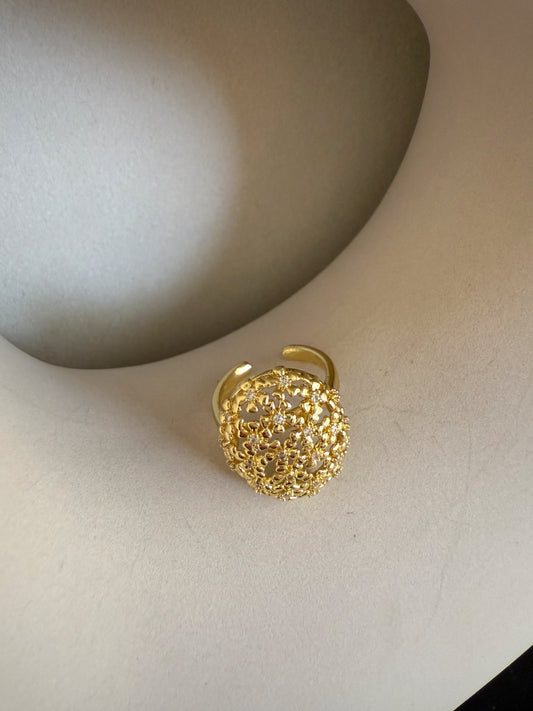 Oval flowered ring