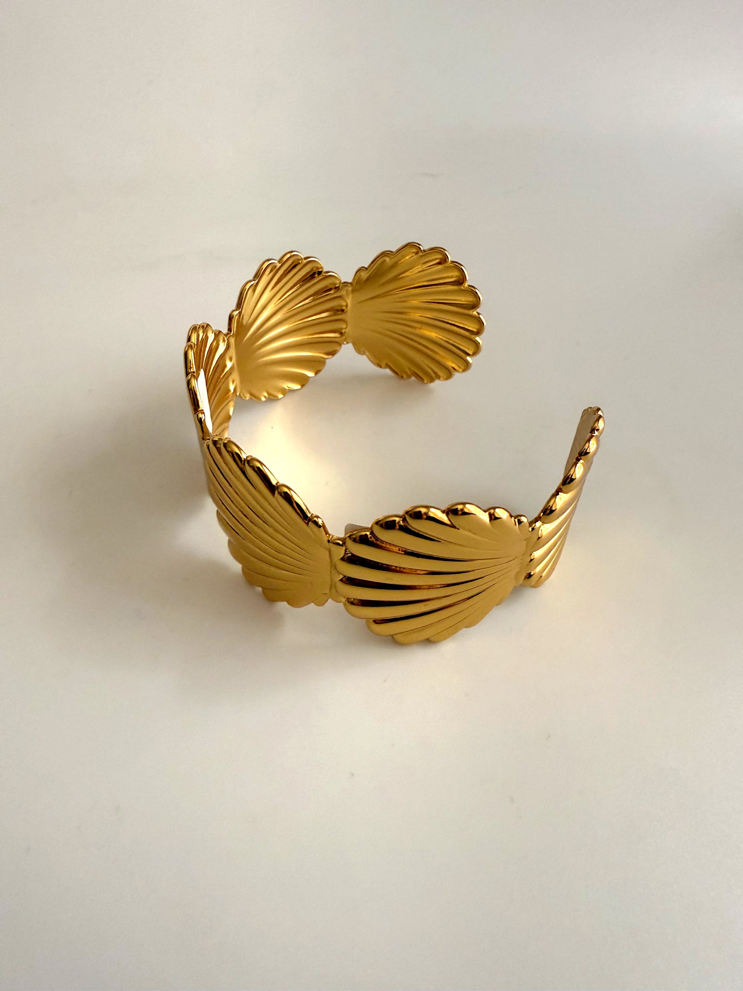 Shells Cuff Bracelet