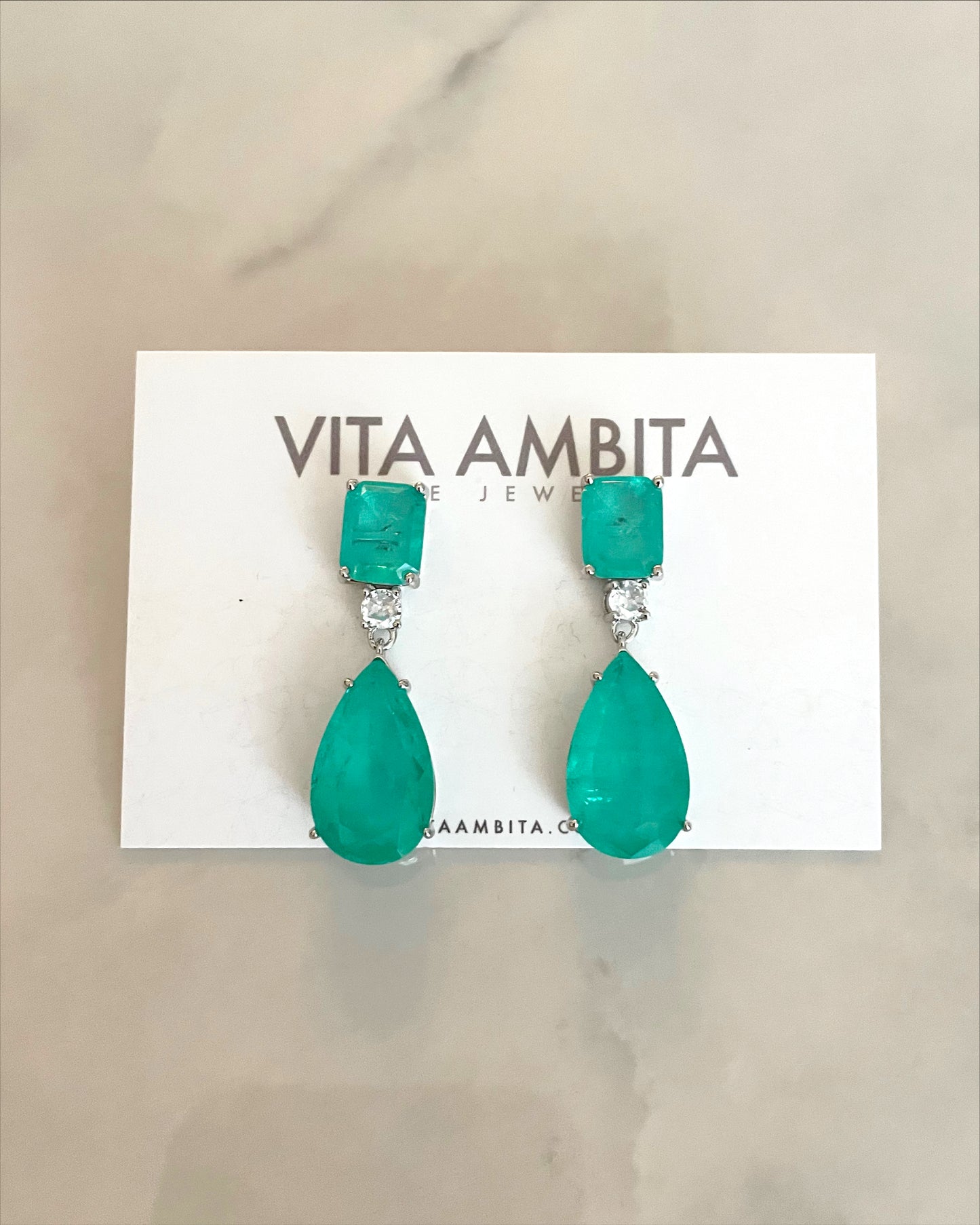 Pendientes de piedras preciosas