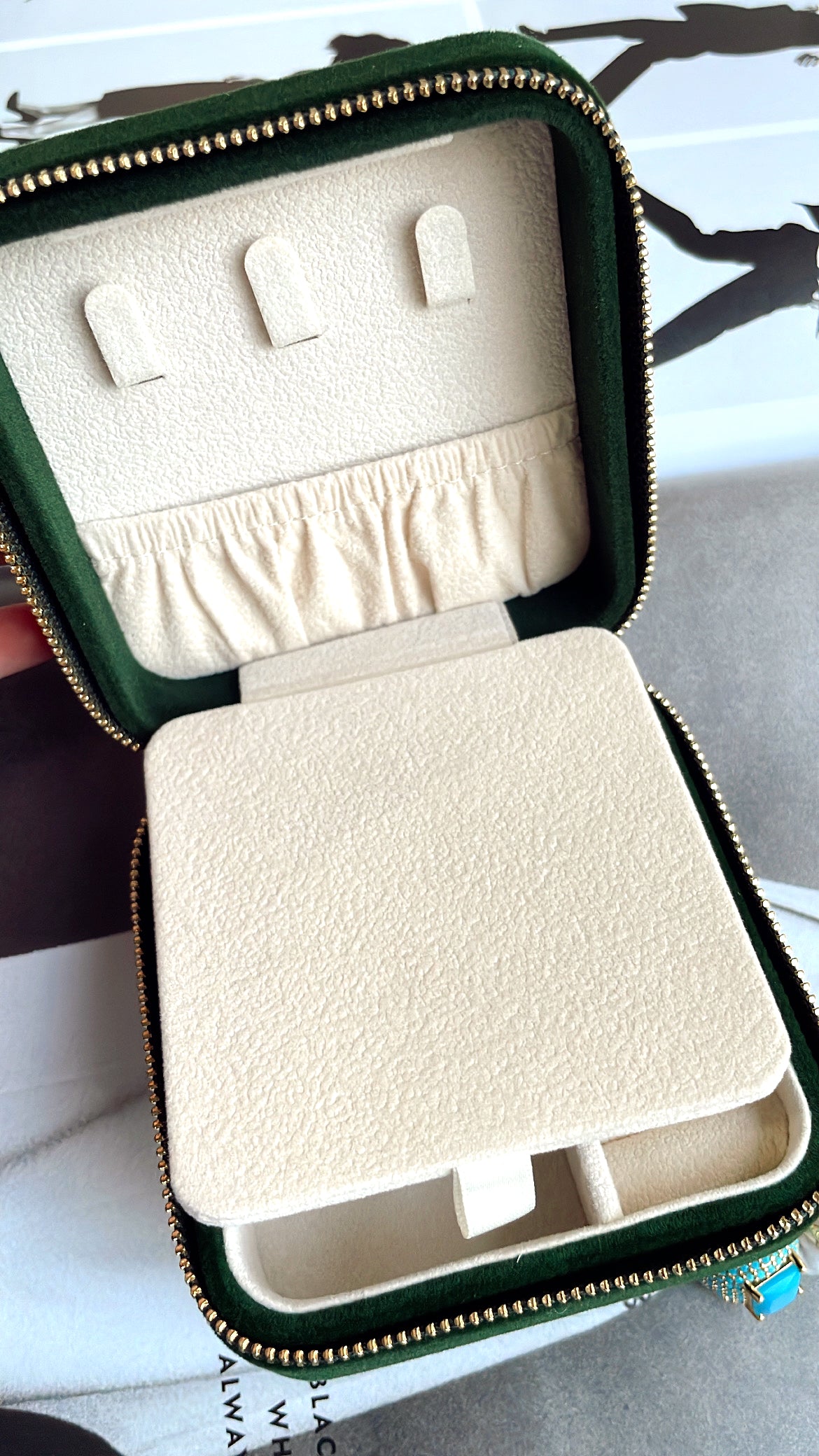 Joyero de terciopelo