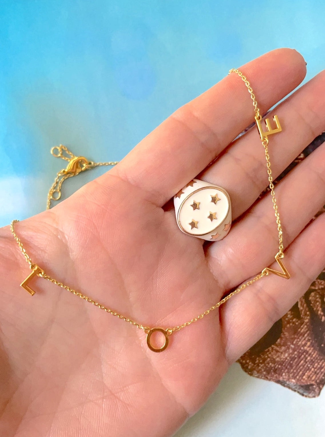 Collier plaqué or LOVE