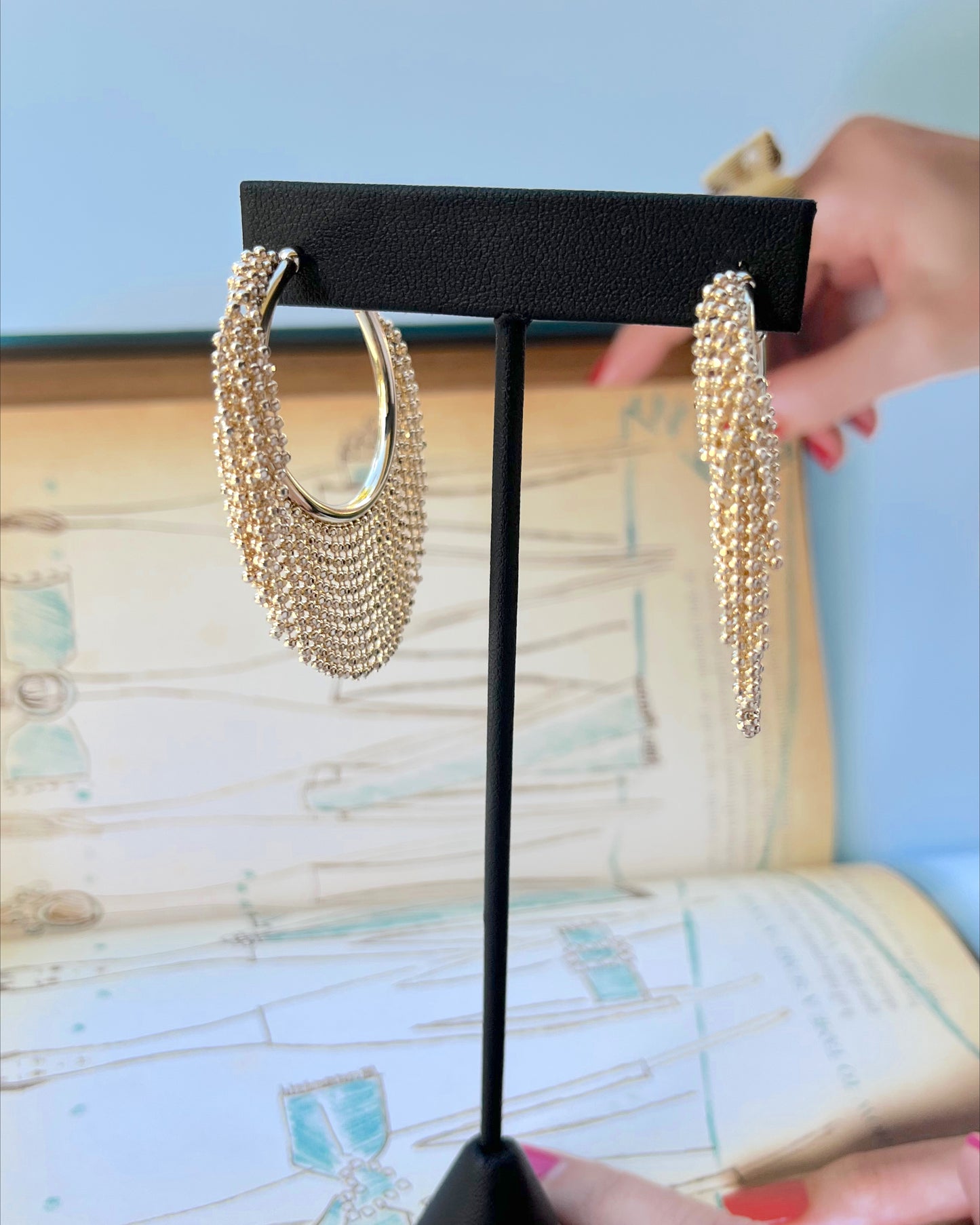 Pendientes de aro con borla completa