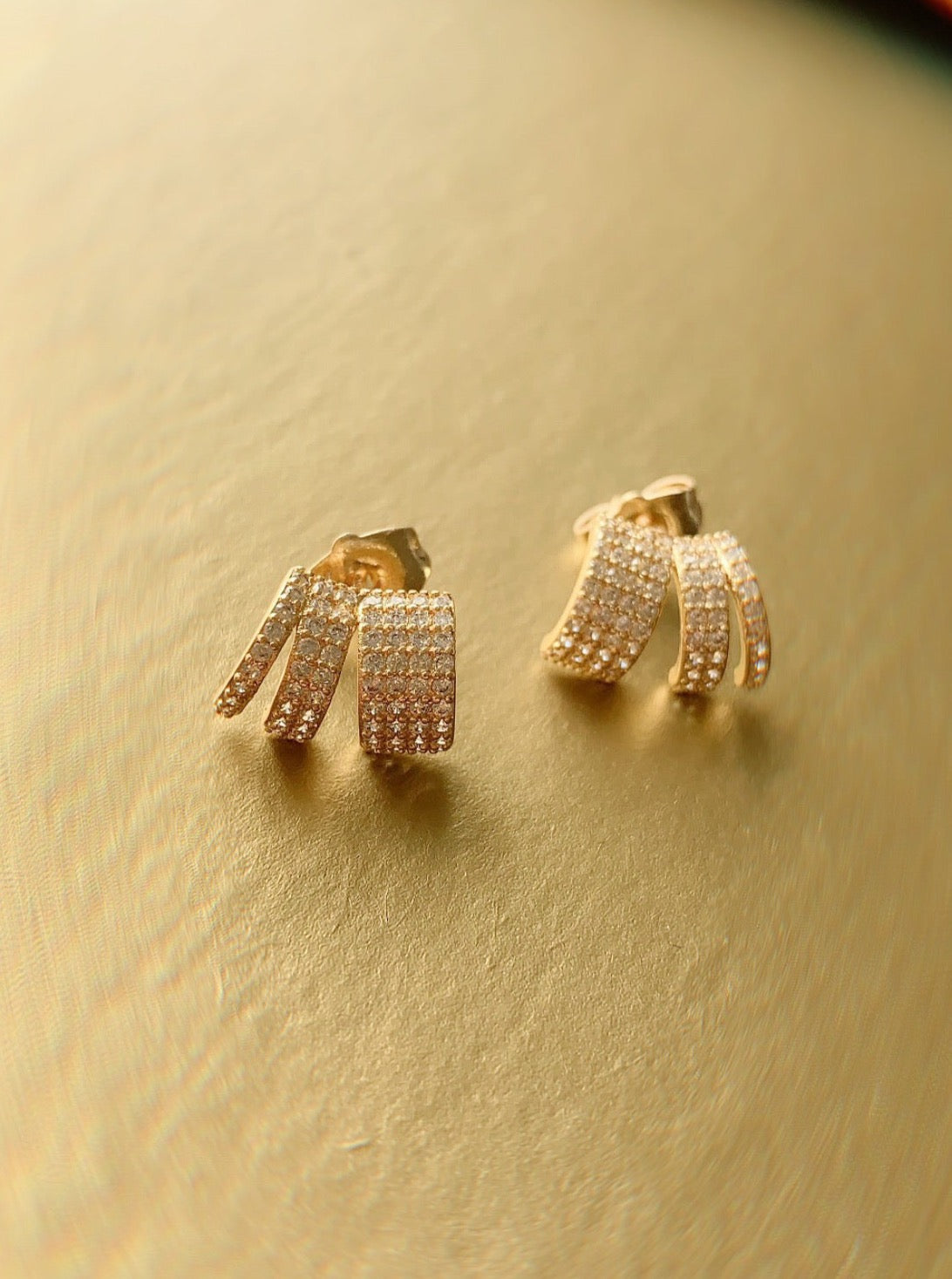 Mini anneaux arrière plaqués or CZ