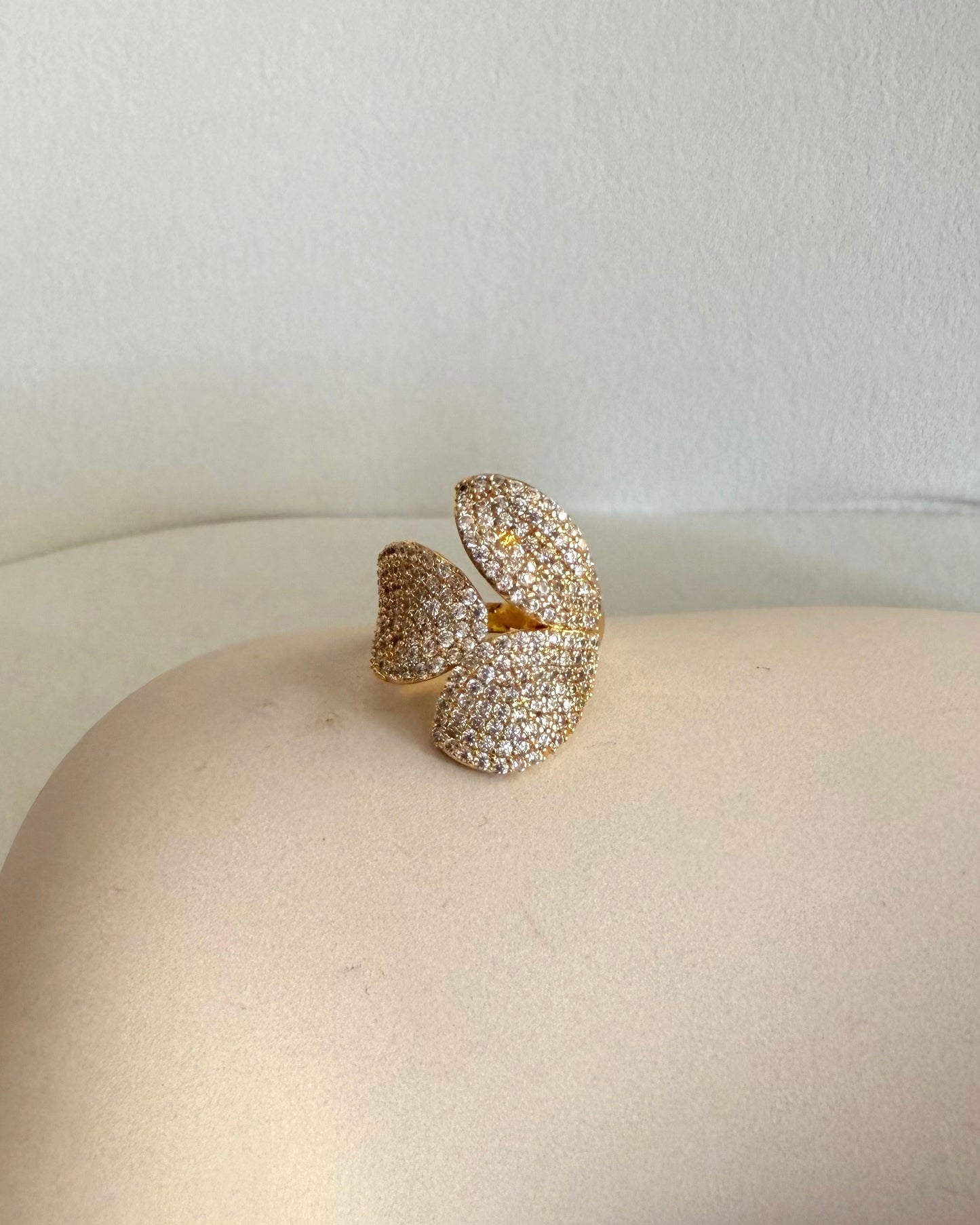 The Bloom Ring