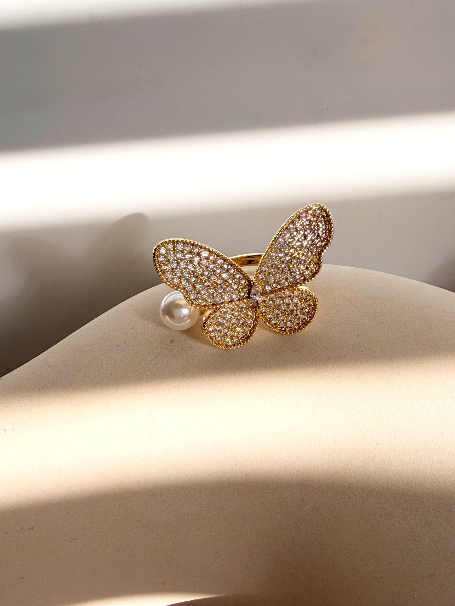 Sparkling Butterfly Ring