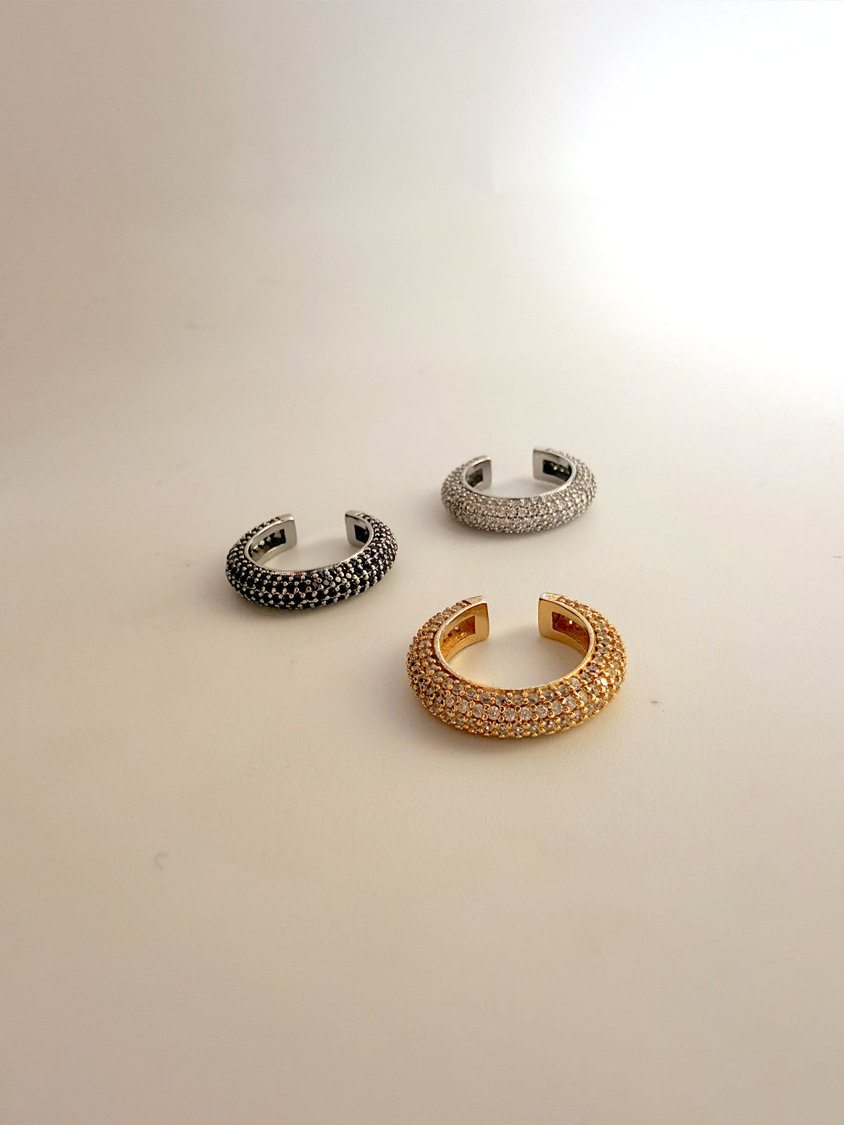 Micropave earcuff