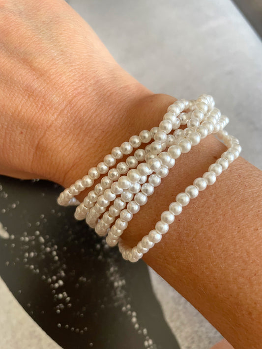 Mini Pearls Adjustable Bracelet