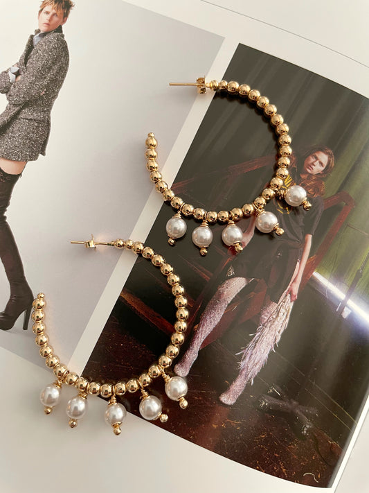 Pendientes de aros de perlas colgantes con cuentas de oro