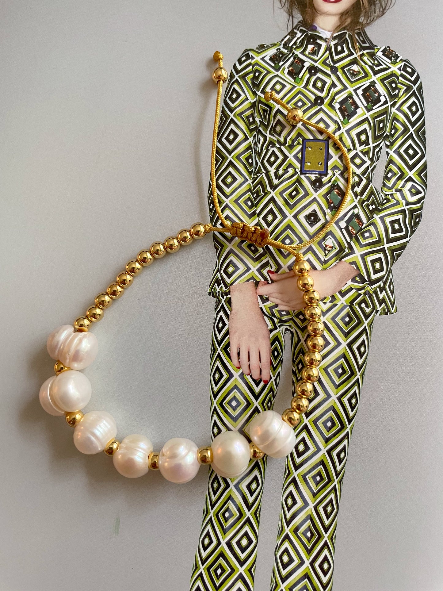 Natural pearls gold beaded adjustable bracelets