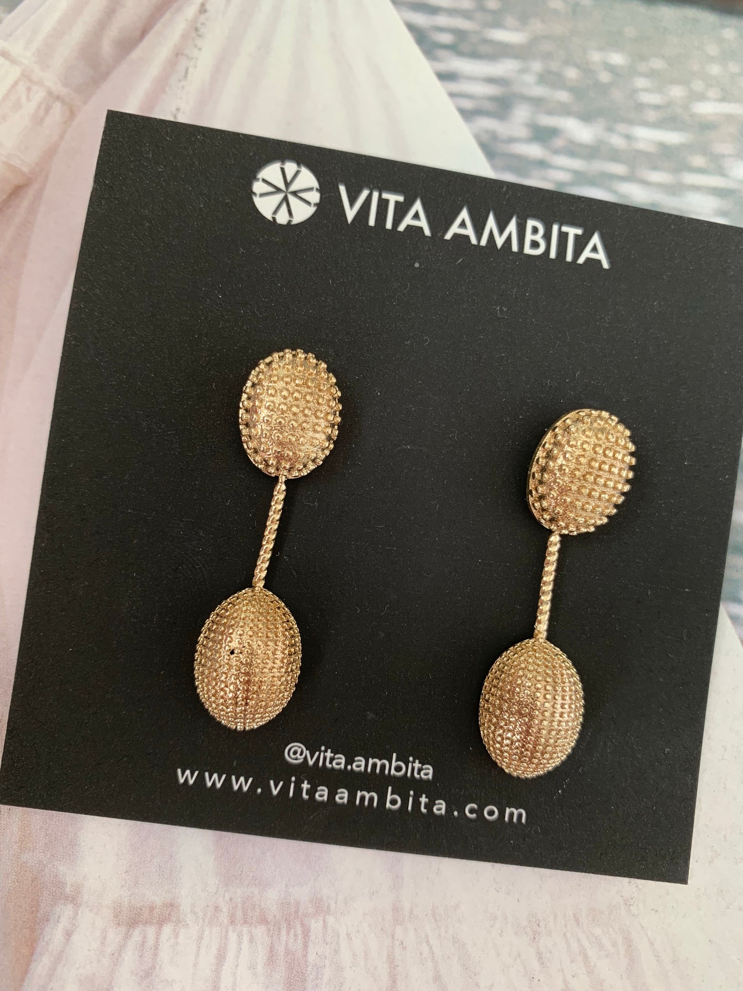 Textured Dropping Earrings