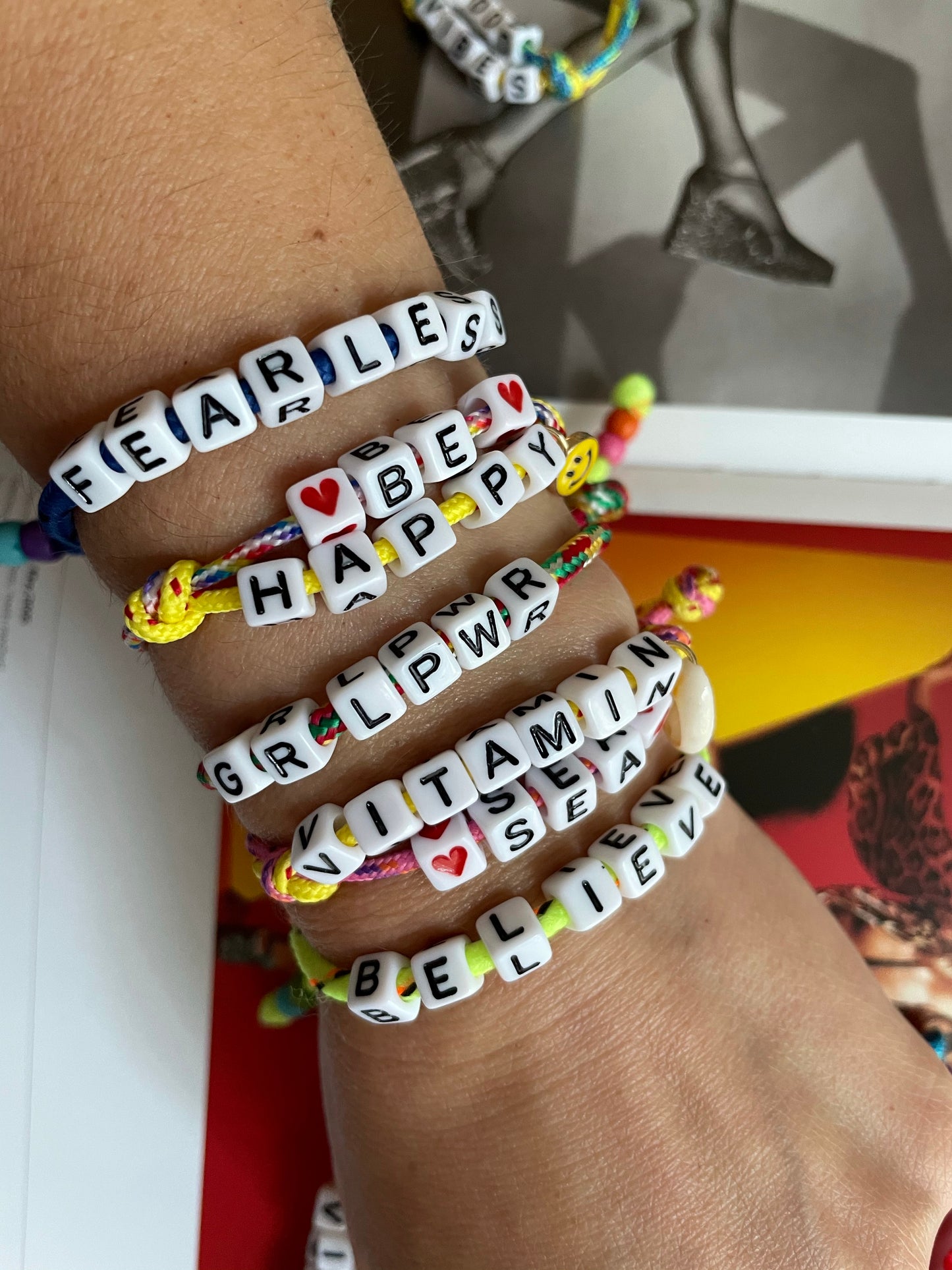 Colorful message adjustable bracelets
