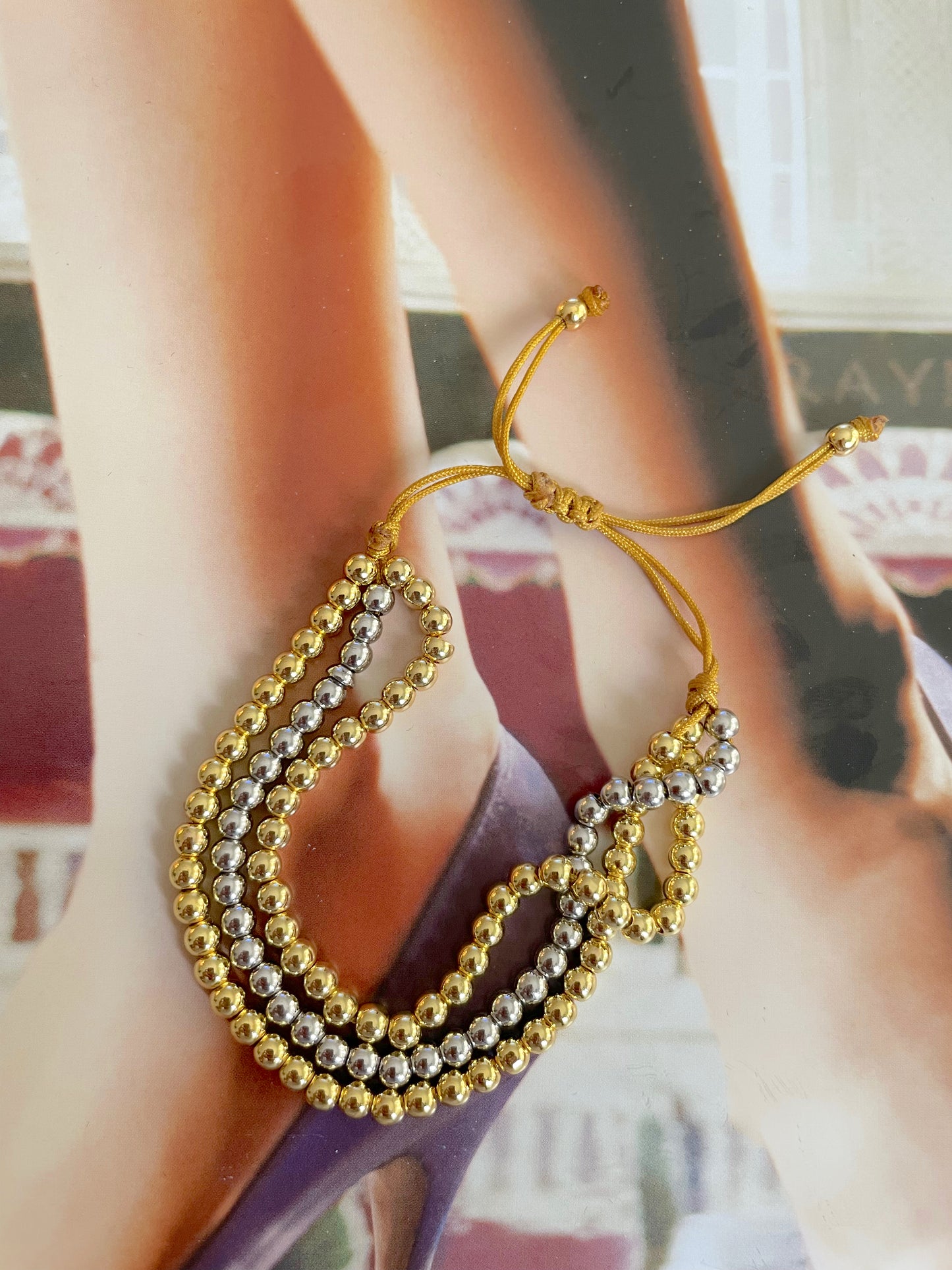 Bracelet triple perles dorées