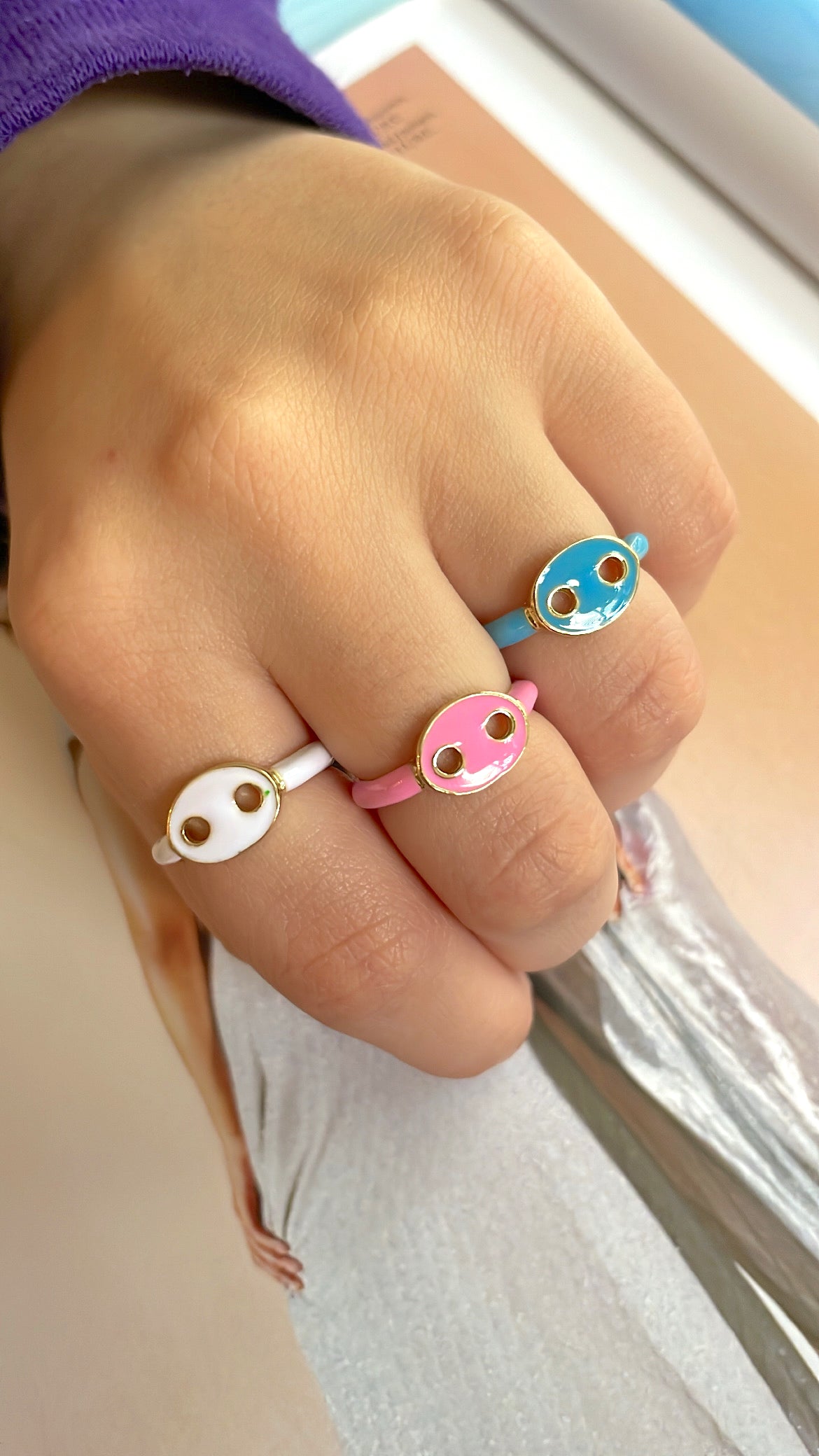 Enamel colored buttons adjustable ring