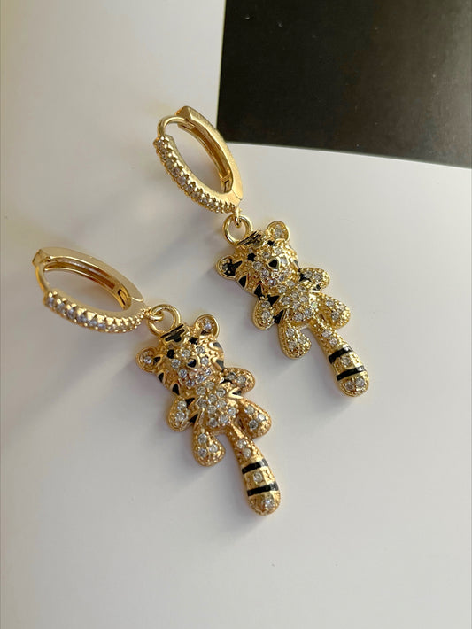 Zirconia cute tiger earrings